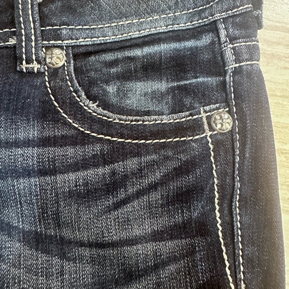 Women’s Miss Me jeans size 28x33 - Picture 11 of 16